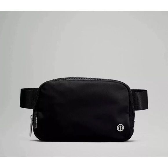 lululemon athletica Handbags - NEW Lululemon Everywhere Belt Bag Black Fanny Pack Classic Nylon